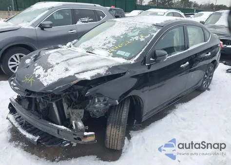 2016 Nissan Sentra Sr z USA, uszkodzony, nr VIN 3N1AB7AP8GY245313